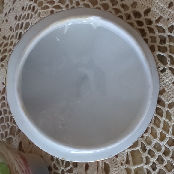 Lovely Vintage Gold & Floral Sugar Bowl with Lid & Creamer - Picture 8 of 12